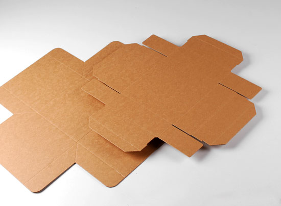 Caja para envíos con tapa