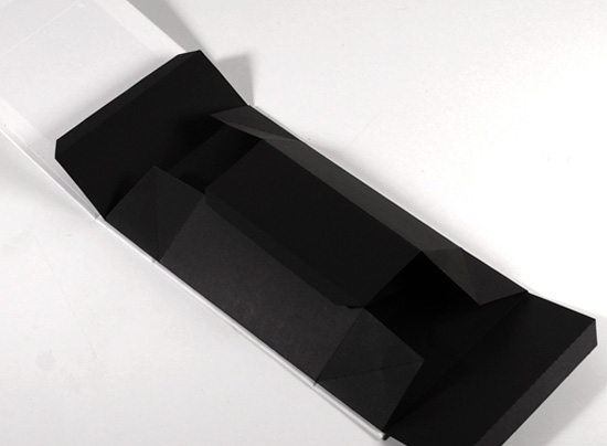 Caja cuadrada forrada automontable