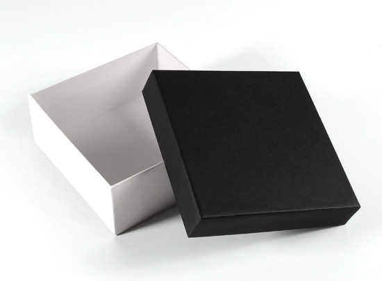 Caja cuadrada rígida