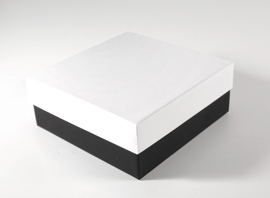 Caja cuadrada rígida