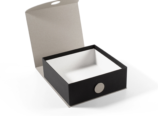 Caja cuadrada rígida y ecológica